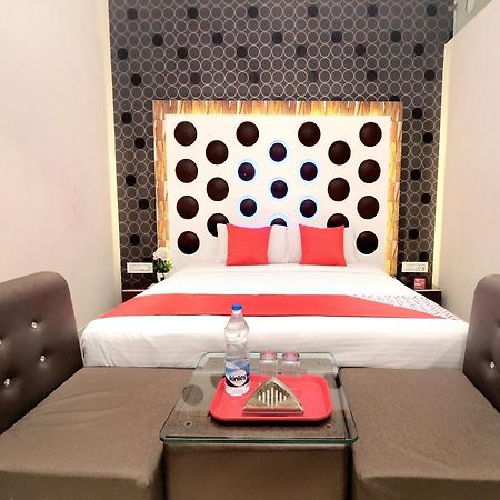 Oyo 14829 Hotel J Cruise Лудхіяна Екстер'єр фото